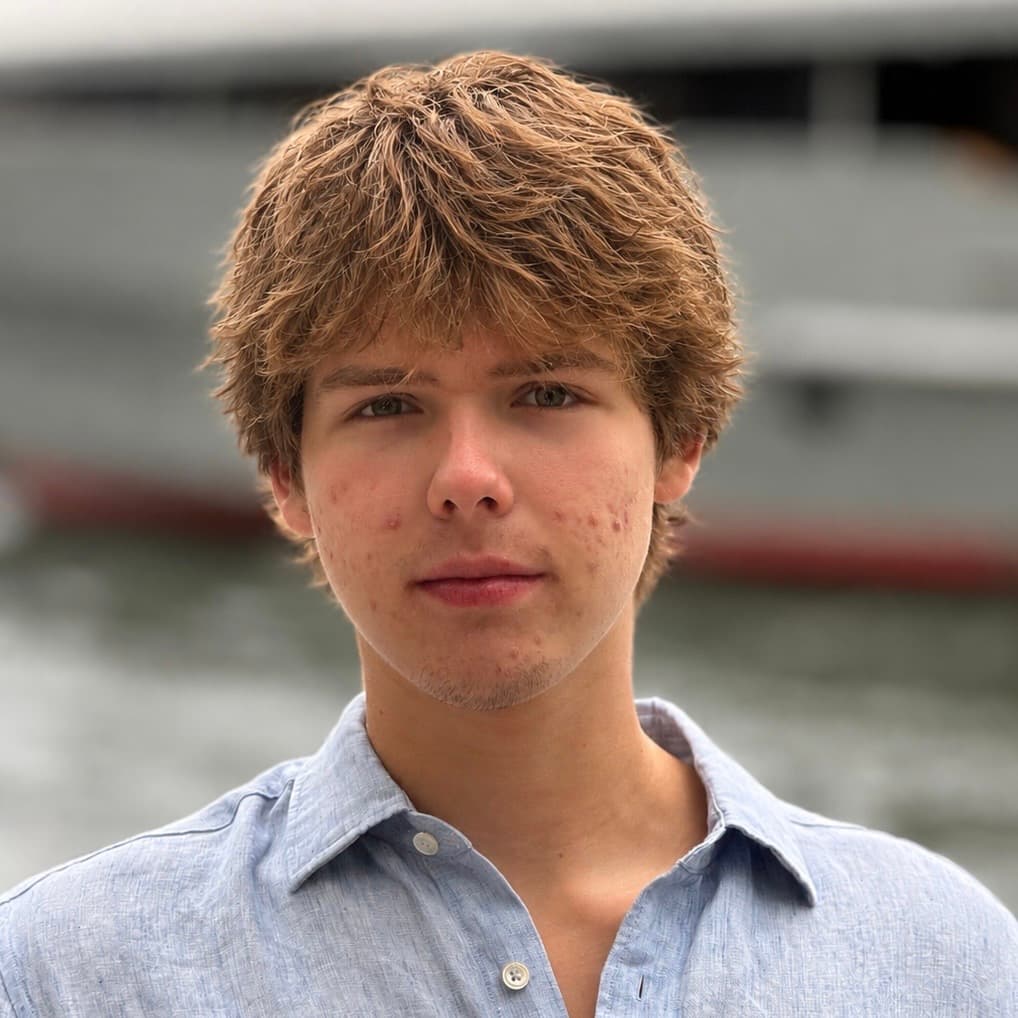 Gleb Labzov, Co-founder · CEO